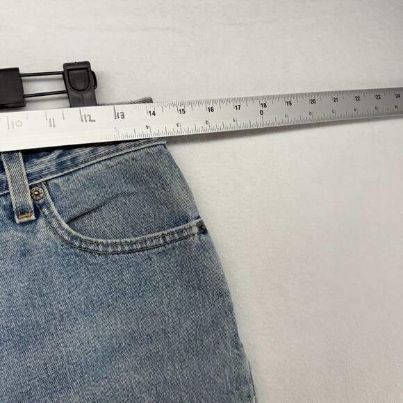 Vintage Levis Jeans Fits 28x32 Blue Light Wash Denim 550 Red Tab Broken Zip y2k - Picture 5 of 11